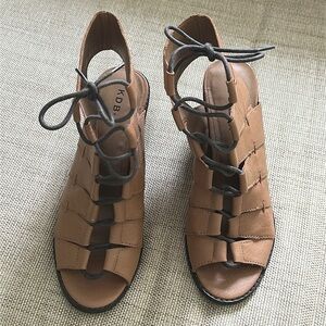 Kelsi Dagger Leather Heeled Gladiator Lace Up Open Toe Sandal Tan Cut Out Bootie